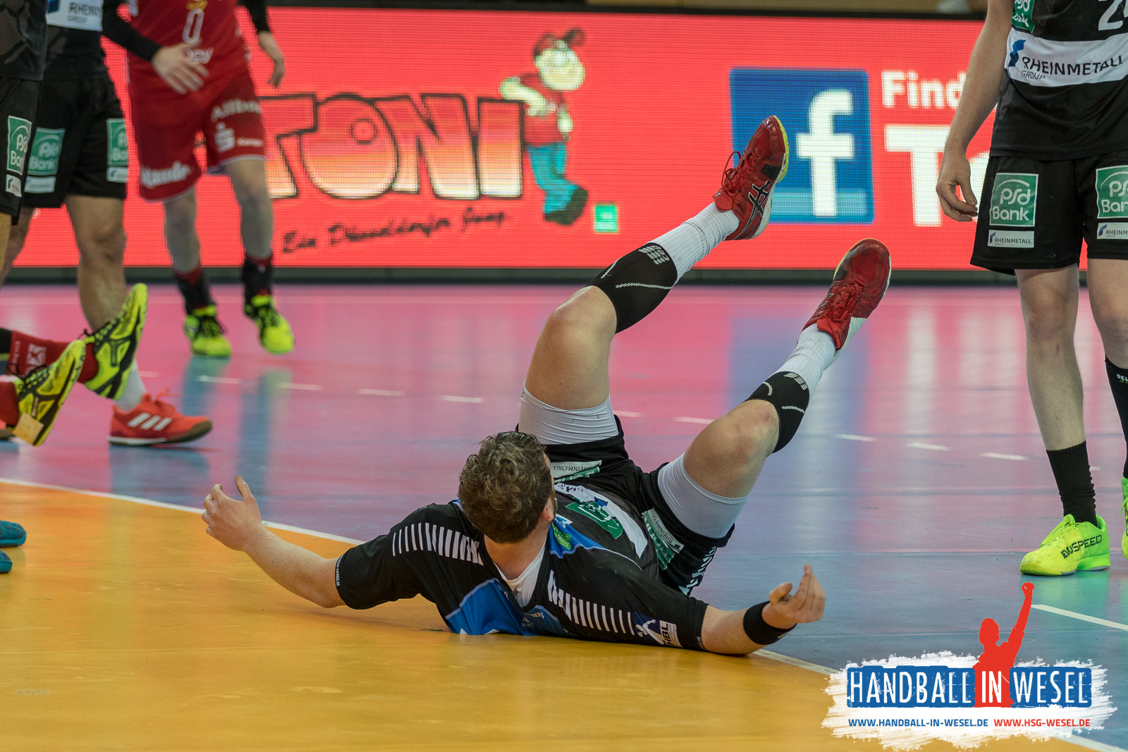 HC Rhein Vikings - TuSEM Essen 32:29 (17:14) / 2.Liga / DKB Hand
